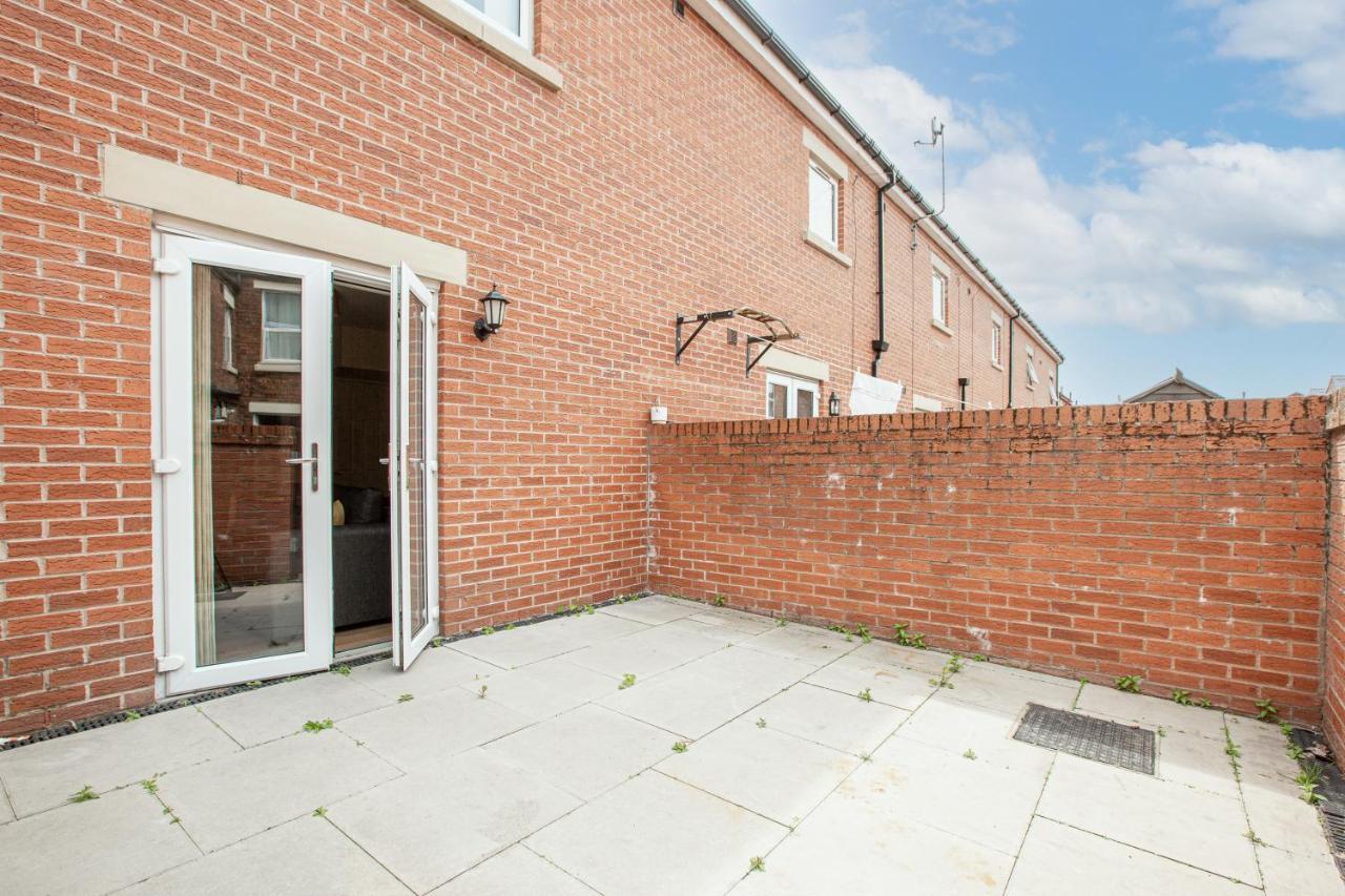 Oxheys House - 5 Bedrooms Contractors Parking Πρέστον Εξωτερικό φωτογραφία