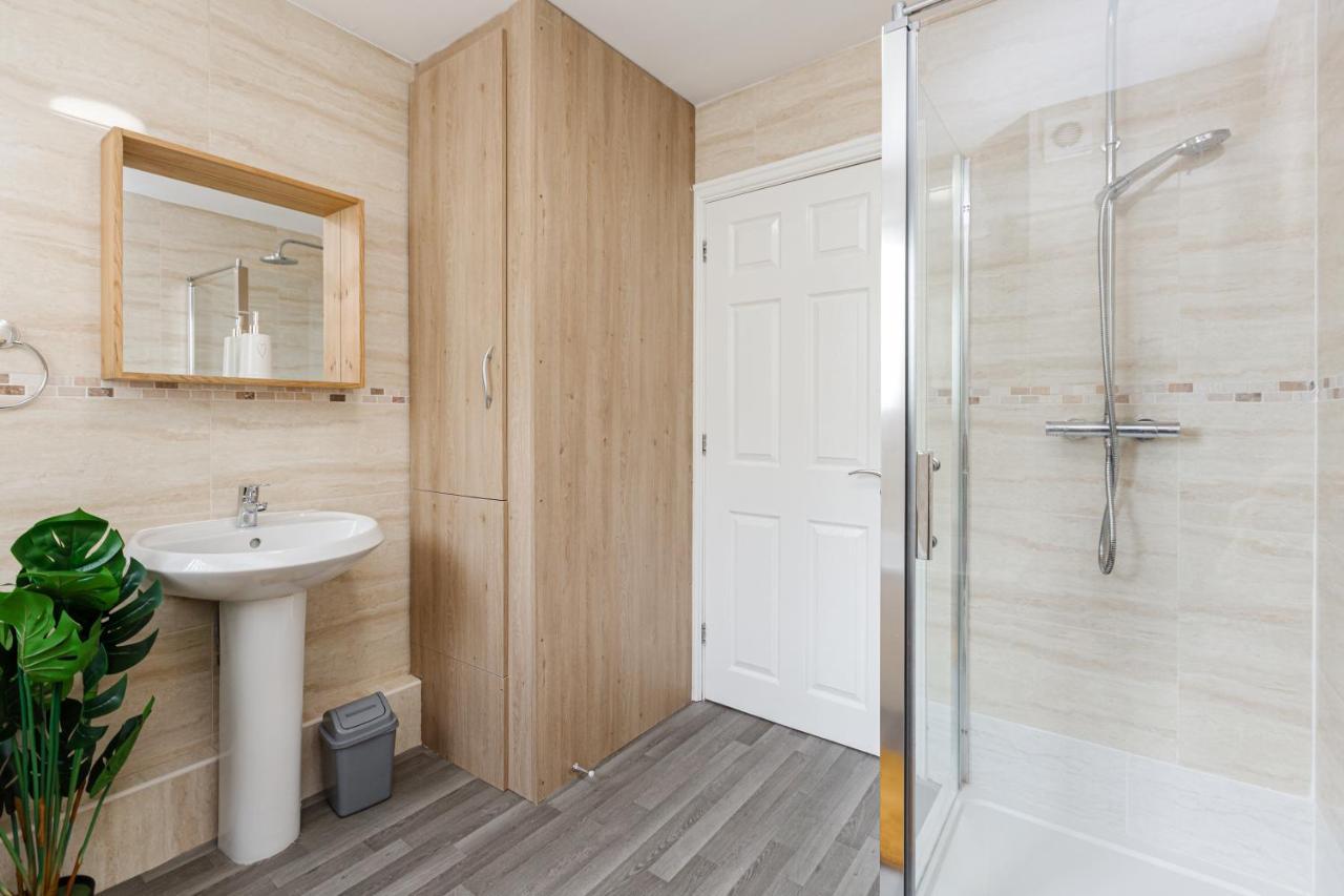 Oxheys House - 5 Bedrooms Contractors Parking Πρέστον Εξωτερικό φωτογραφία