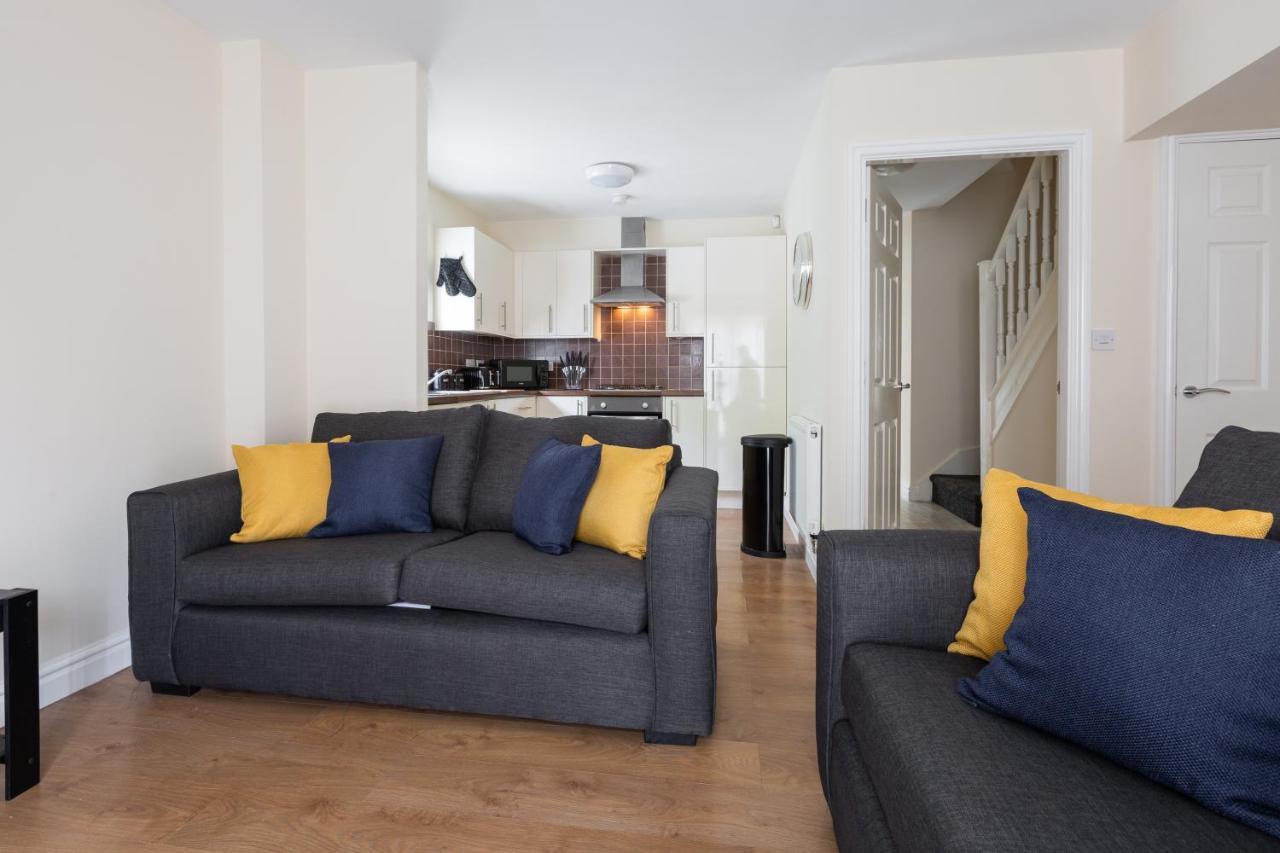 Oxheys House - 5 Bedrooms Contractors Parking Πρέστον Εξωτερικό φωτογραφία