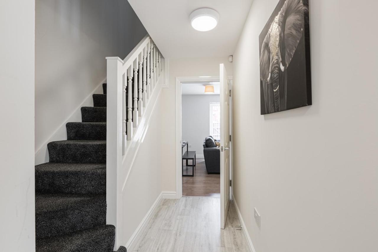 Oxheys House - 5 Bedrooms Contractors Parking Πρέστον Εξωτερικό φωτογραφία